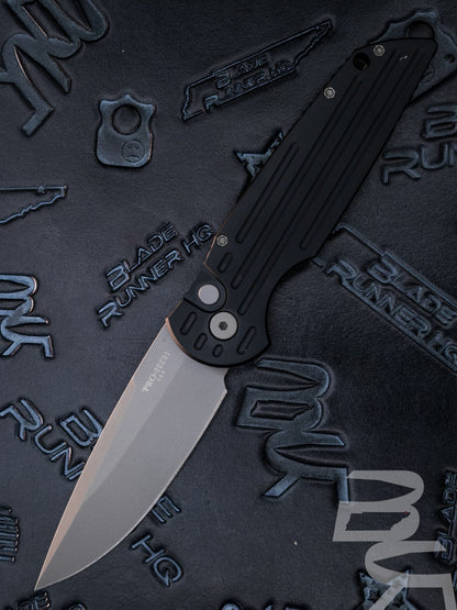 Pro-Tech TR-3 - Black Handle - Bead Blasted Blade