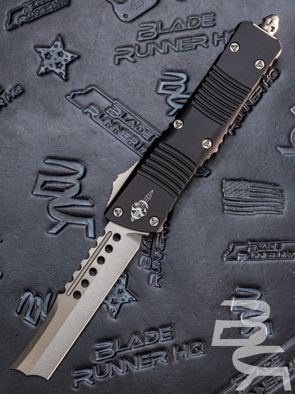 Microtech Combat Troodon 219R-10S Straight Razor Stonewash Blade, Black Handle Signature Series