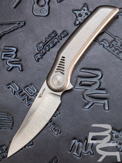 Pre Owned Reate Knives Gent 9 Flipper Frame Lock Knife Light BB Titanium (3.3" Satin)