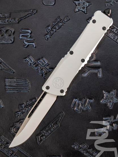 Microtech Combat Troodon S/E Stormtrooper Deep Engraved Smooth Chassis Standard Signature Series 143S-1STD
