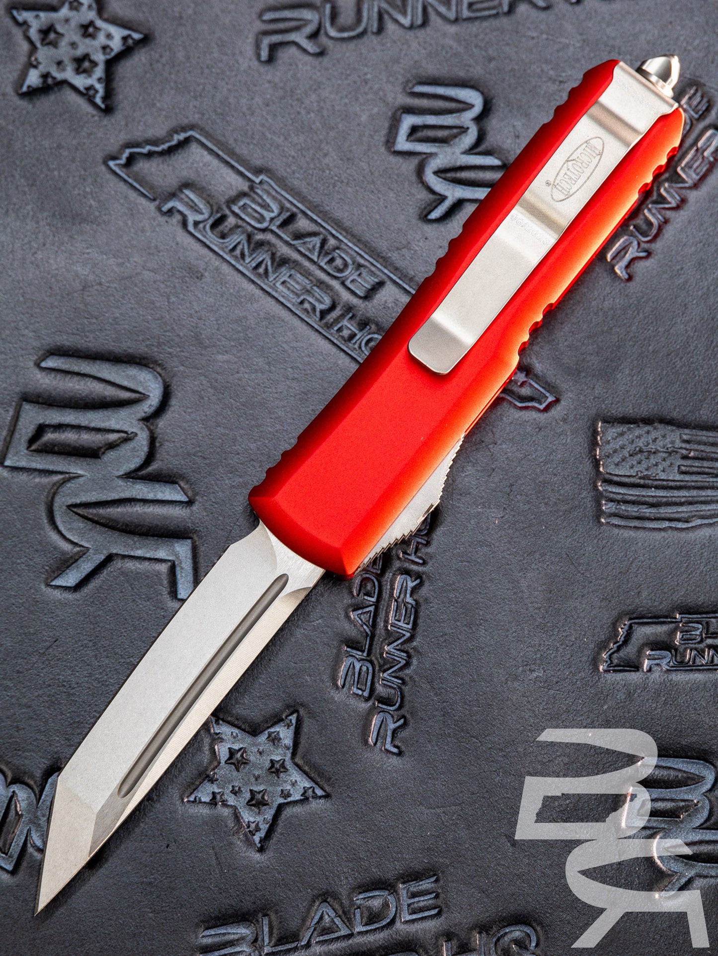 MICROTECH UTX-85 OTF KNIFE- TANTO EDGE- RED WITH STONEWASH BLADE 233-10 RD