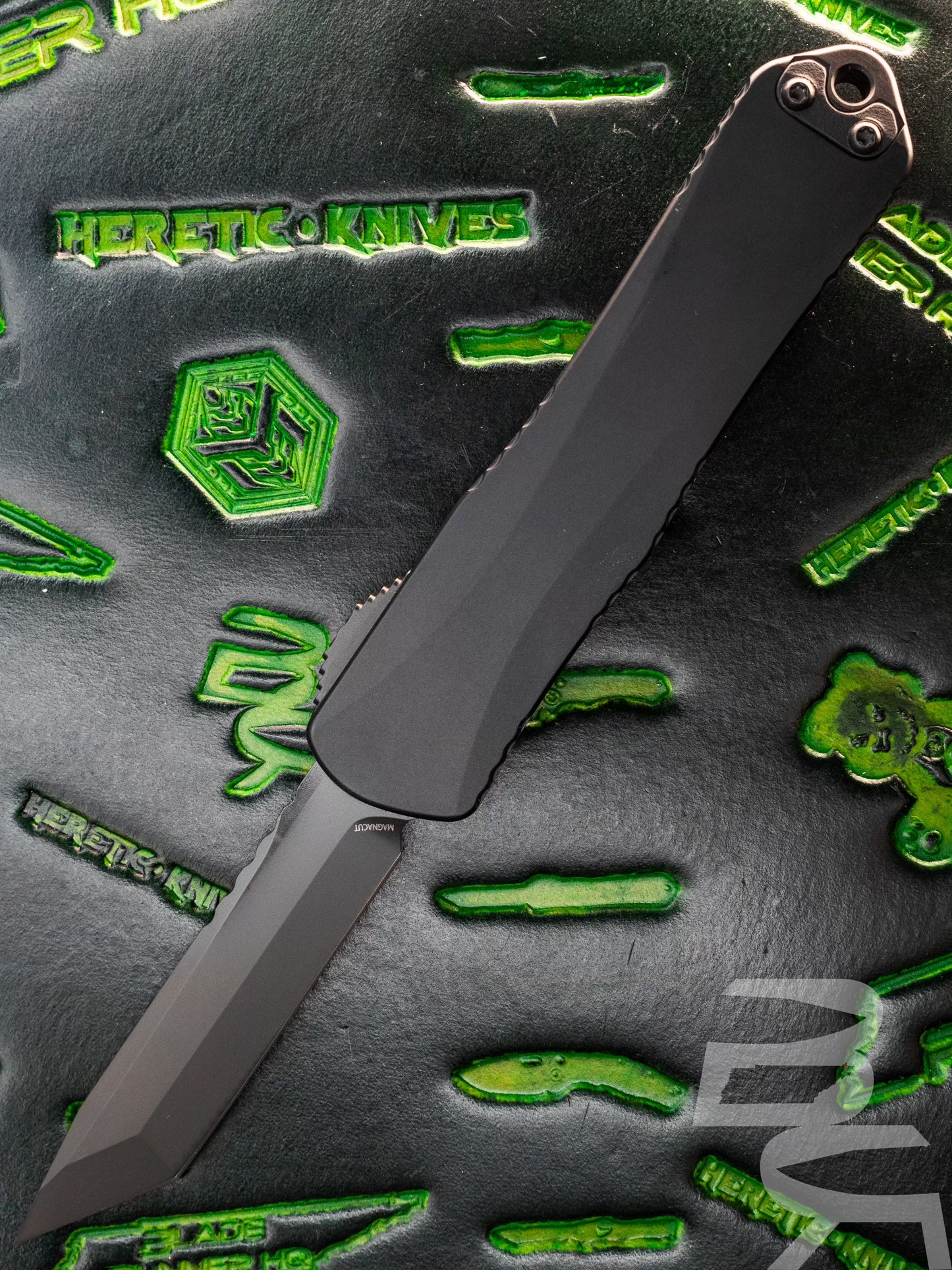 Heretic Knives Manticore E DLC TANTO, Black Tactical, Black Hardware H027-6A-T