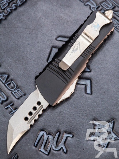 Microtech 819-10S Mini Troodon Hellhound - Black Handle - Stonewashed Blade - Signature Series