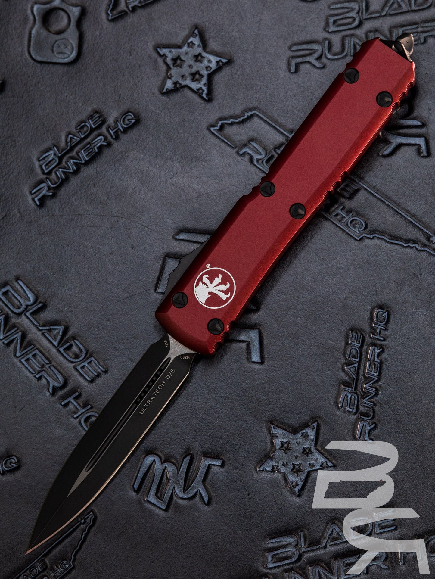 Microtech 122-1MR Ultratech D/E - Merlot Red Handle - Black Blade