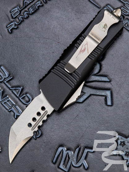 Pre Owned Microtech Mini Troodon Hellhound Signature Series OTF Automatic Knife(1.9" SW) Signed Box