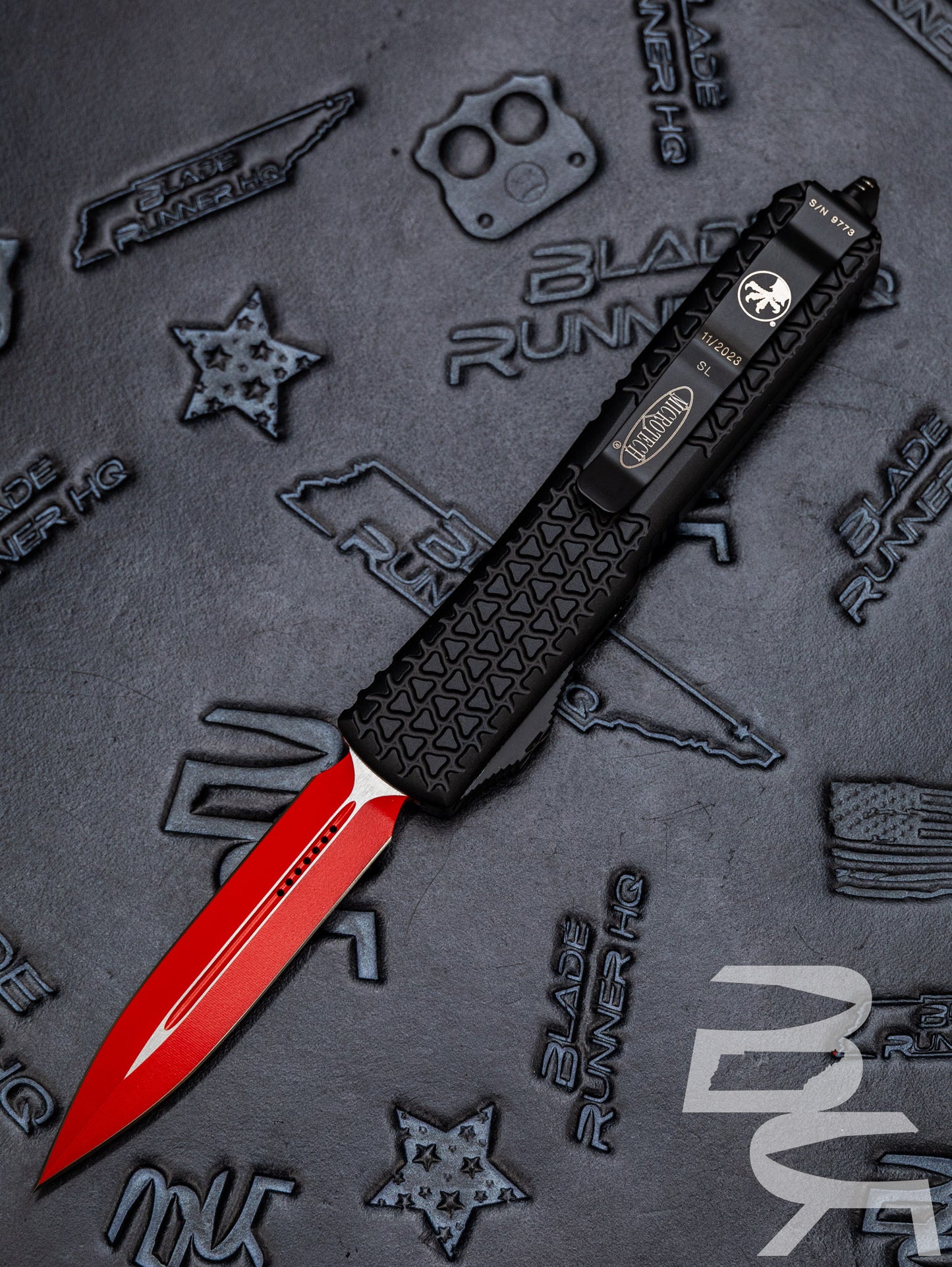 Microtech 122-1SL Ultratech D/E Sith Lord - Black Handle - Red Blade