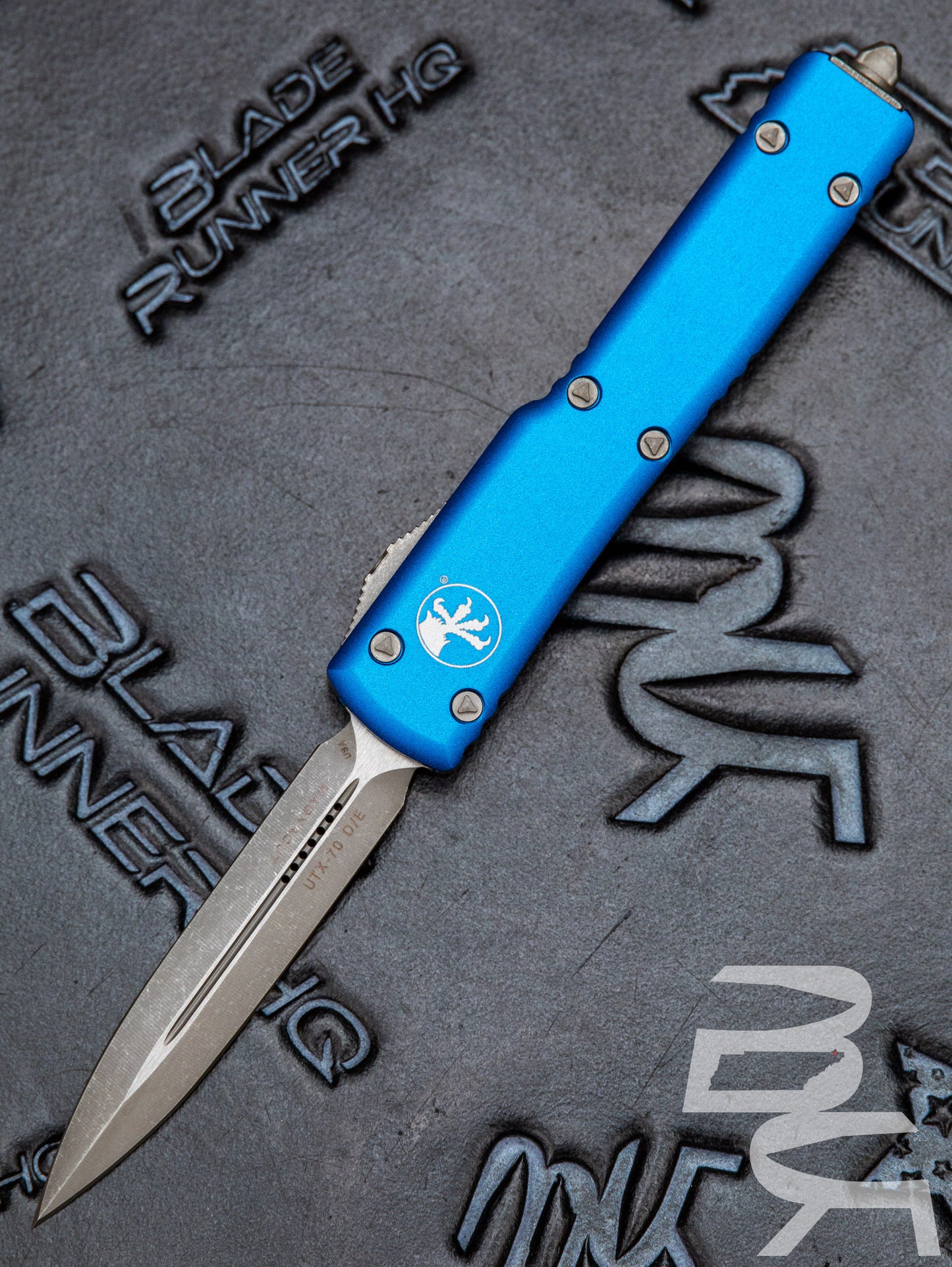 MICROTECH UTX-70 OTF KNIFE- DOUBLE EDGE- BLUE HANDLE- APOCALYPTIC BLADE 147-10 APBL MAGNACUT