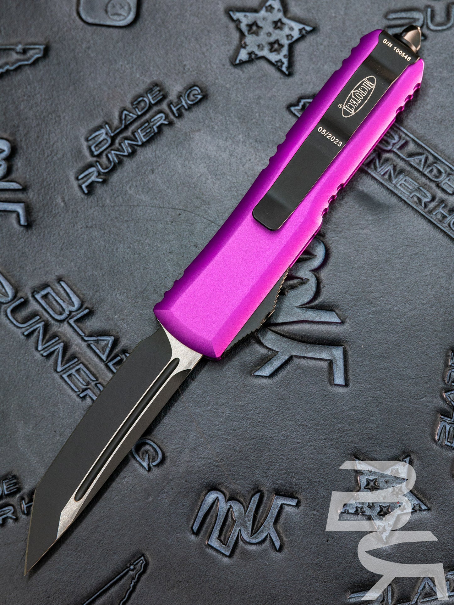 MICROTECH UTX-85 OTF KNIFE- TANTO EDGE- VIOLET HANDLE- BLACK BLADE 233-1 VI
