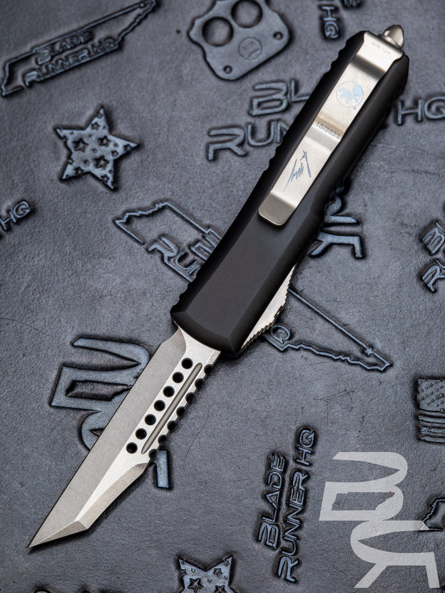 Microtech 719W-10S UTX-85 Warhound - Black Handle - Stonewashed Blade - Signature Series