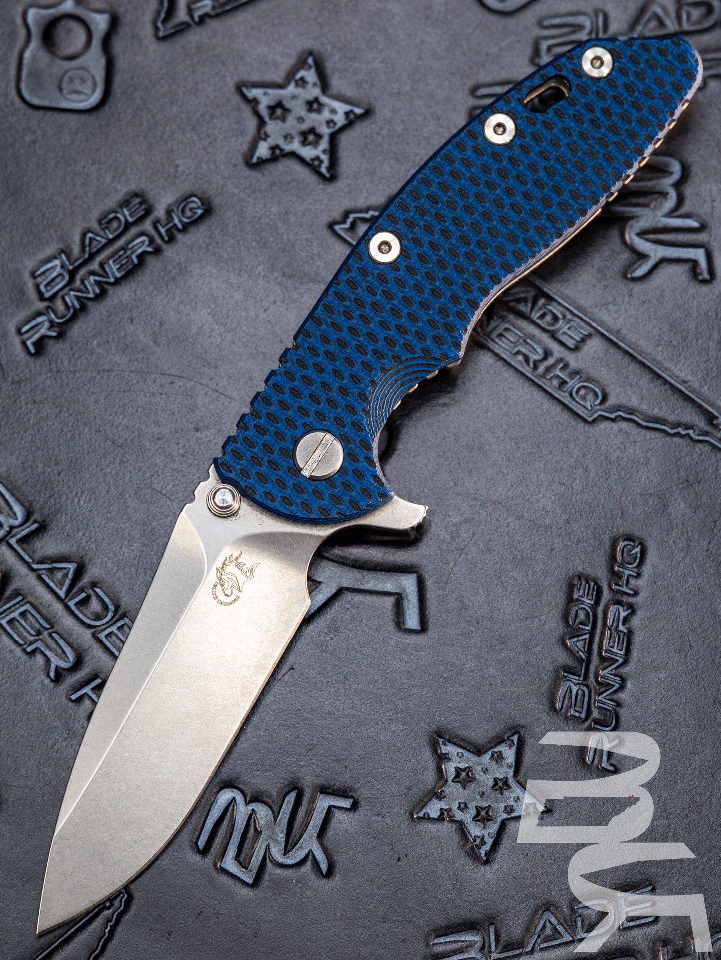 Pre Owned (No Box) HINDERER KNIVES XM-18 3.0″ M390 SWEDGED SPEAR TRI-WAY STONEWASH BLUE/BLACK G10
