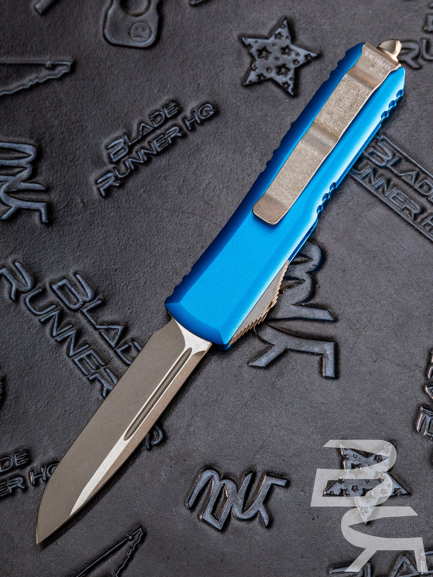 MICROTECH UTX-85 OTF KNIFE- SINGLE EDGE- BLUE HANDLE- APOCALYPTIC BLADE 231-10 APBL