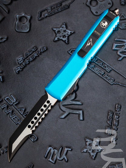 Microtech Ultratech Hellhound T/E Turquoise Black Standard Signature Series 119-1TQS
