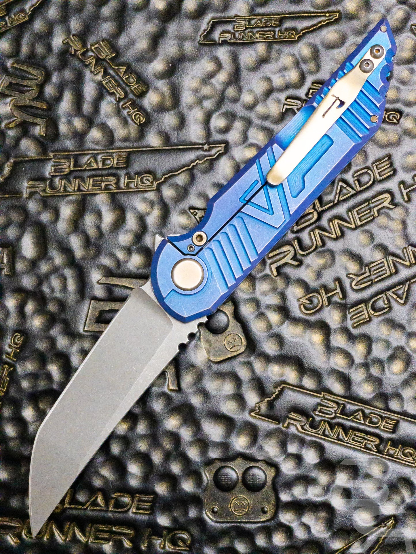Pre Owned Jake Hoback Knives Kwaiback Mk5 Frame Lock Knife Blue Ano (3.75" Stonewash)